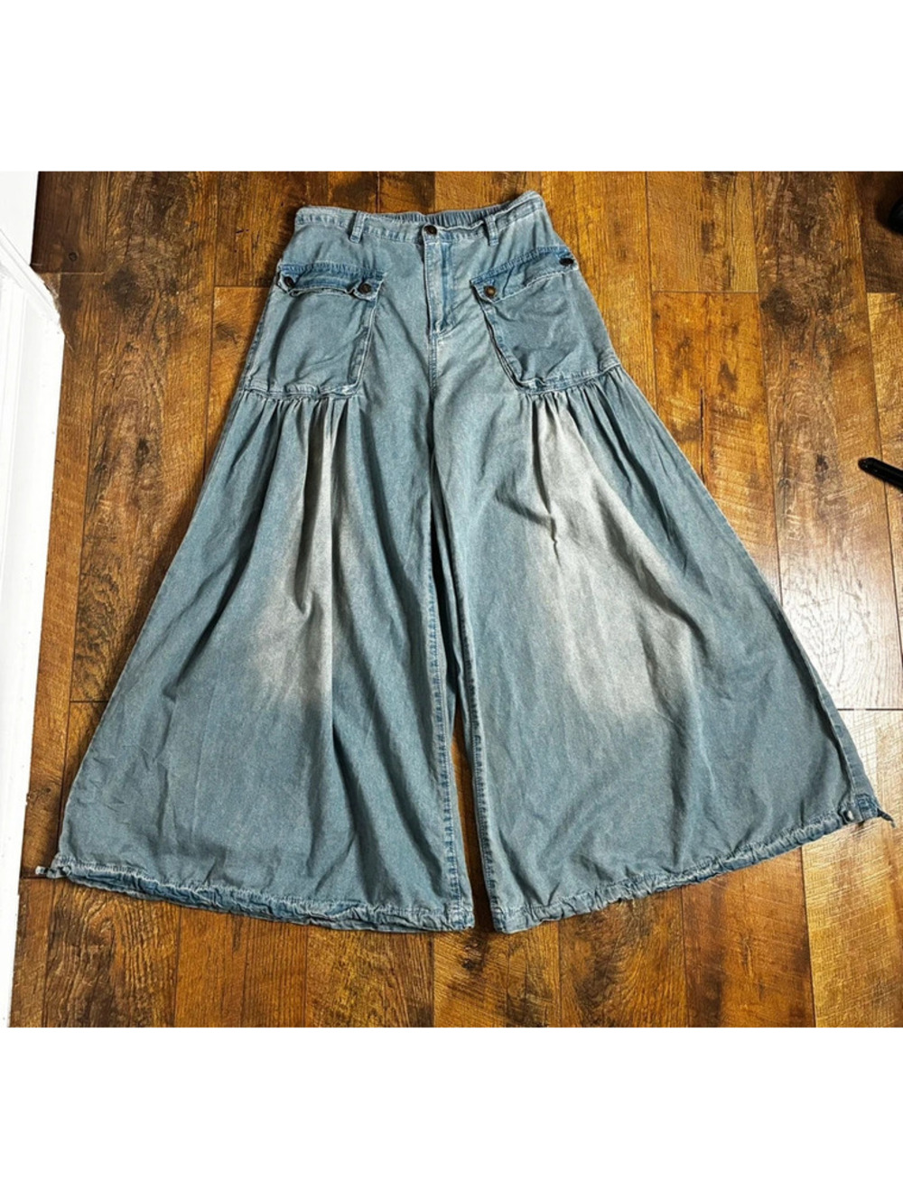 Women’s Very Wide Leg Baggy Jeans with Drawstring Hem Sz 30 Medium